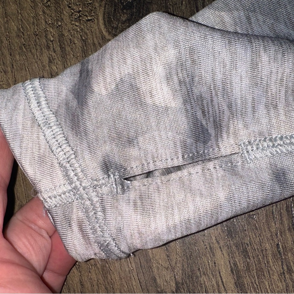 Vineyard Vines Gray Camo Performance Hoodie - Picture 4 of 5